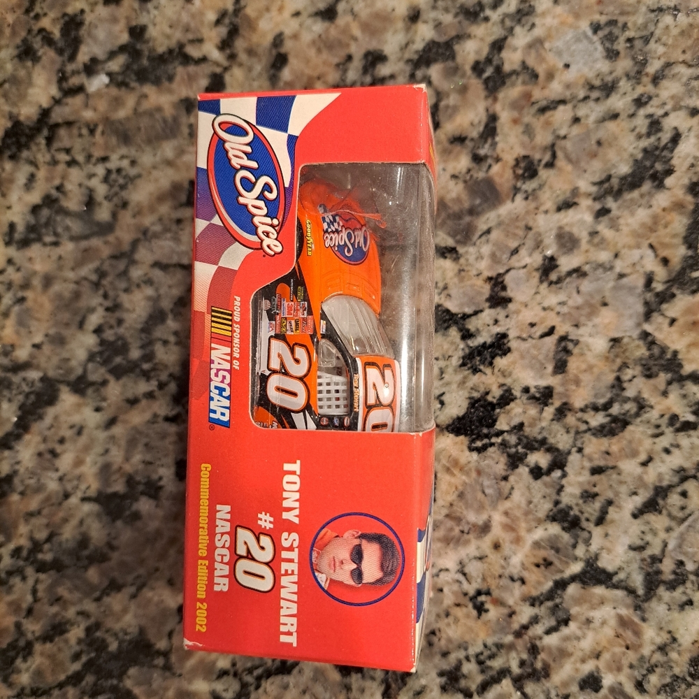 #20 Tony Stewart Nascar 2002 Commemorative Car Old Spice